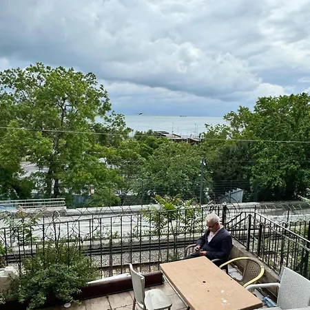 Happy Boutique Appart hôtel 3*