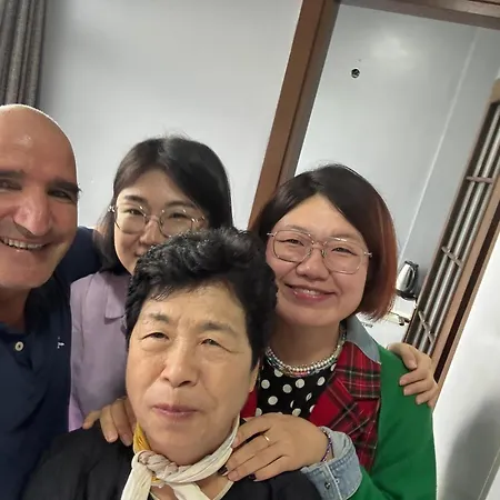 Happy Boutique Lägenhetshotell 4*